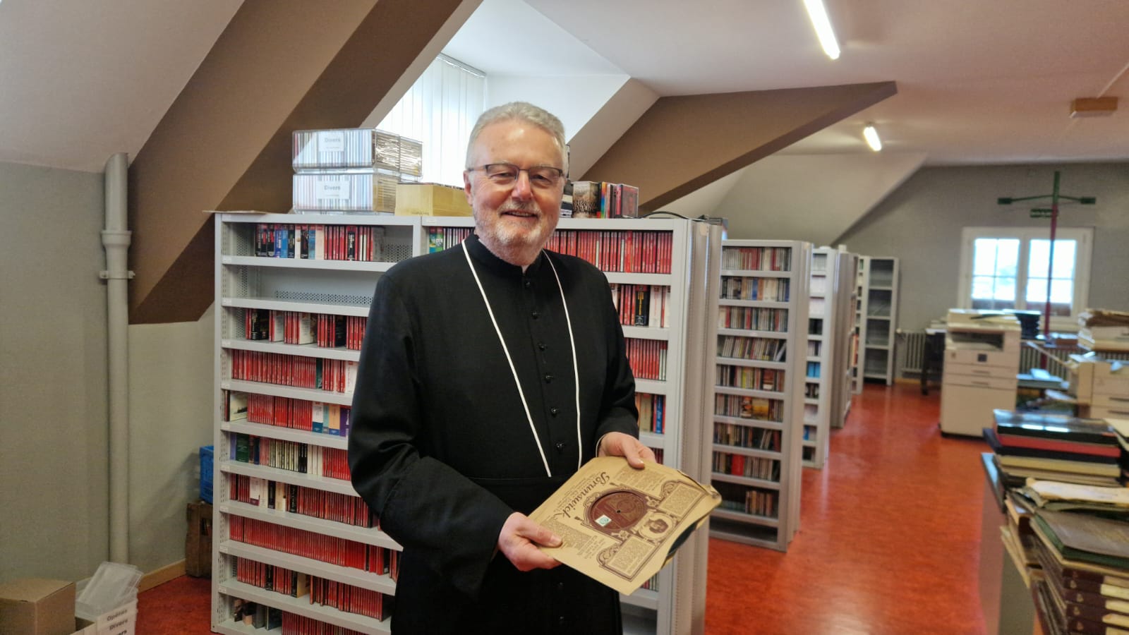 L'Abbaye de St-Maurice cherche à remettre sa discothèque 